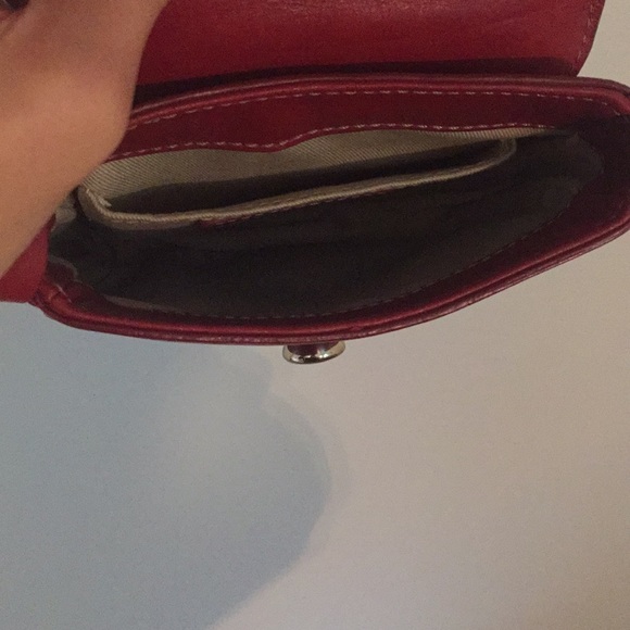 Adorable Leather Crossbody Purse - Picture 4 of 4